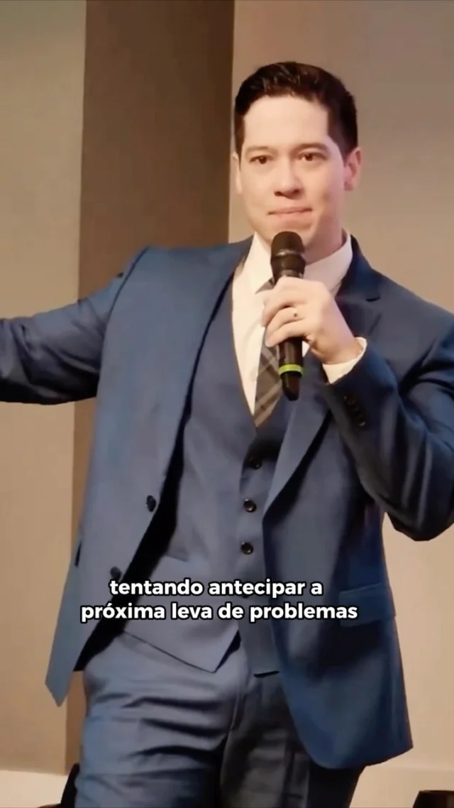 Somos a sociedade da ansiedade? 

No último evento do Conaci, o psiquiatra Rodrigo Machado falou sobre “Os Desafios de um Cérebro Hiperconectado”.

Confira um pouco da palestra dele.

Assista na íntegra em nosso canal no Youtube: Conaci TV.

#controleinterno #evento #ansiedade #tecnologia #redessociais